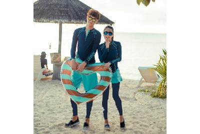 Trendy Beachwear 2024: Matching couples swimsuit
